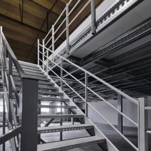 Accesso Soppalco industriale Terotecna | Scaffsystem